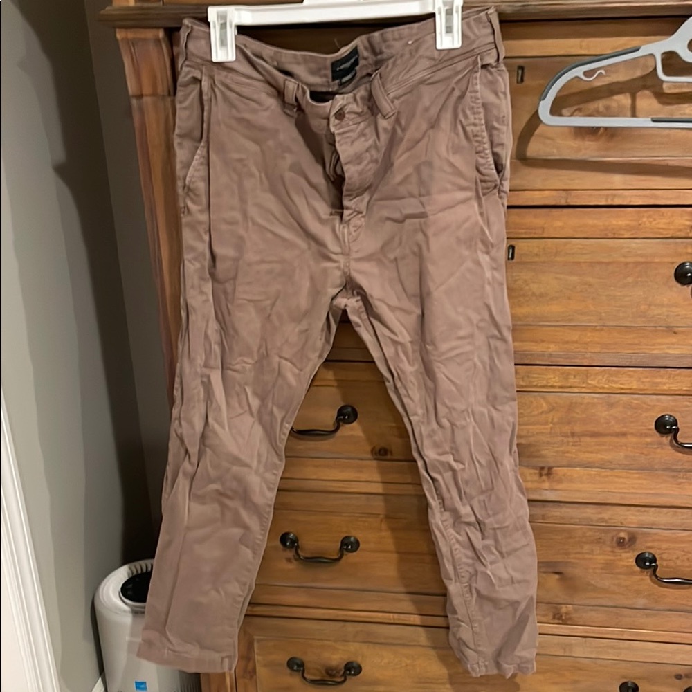 American Eagle Outfitters Tan Chinos with Relaxed Fit